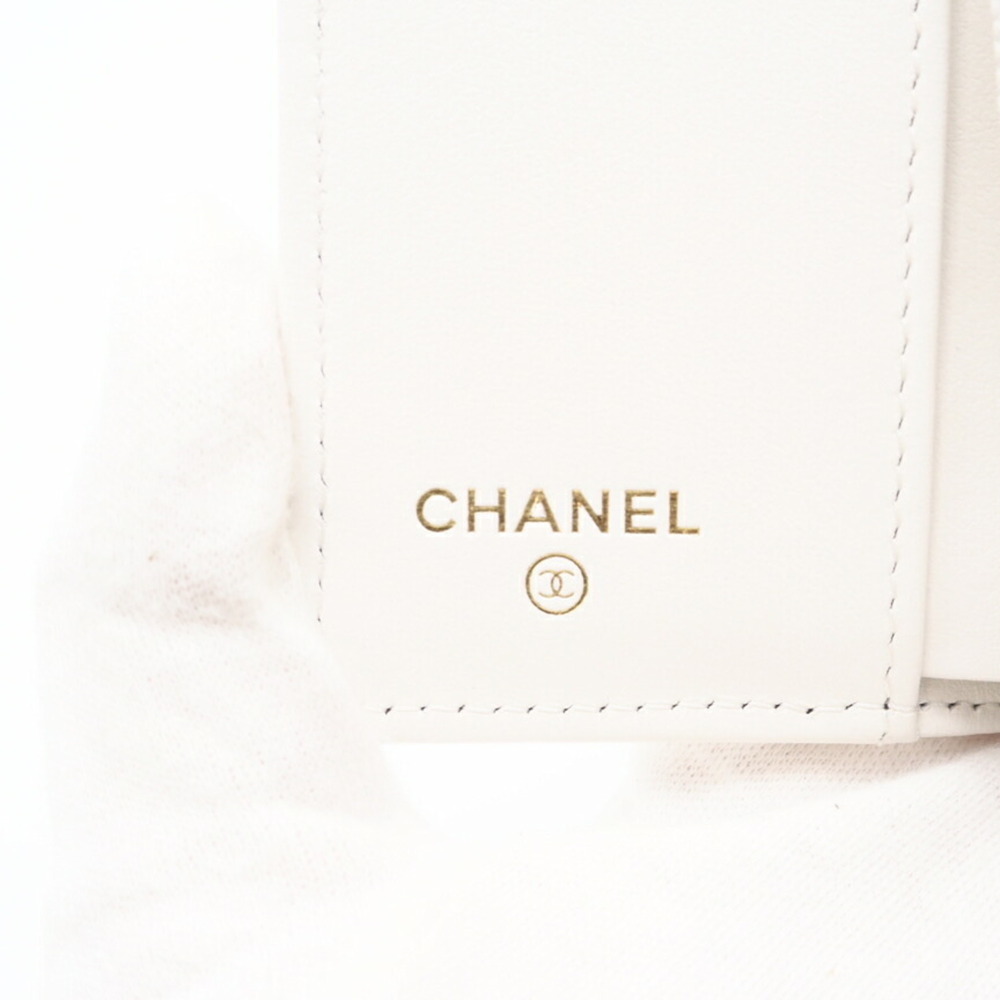 CHANEL White Caviar Leather Wallet - Picture 12 of 13